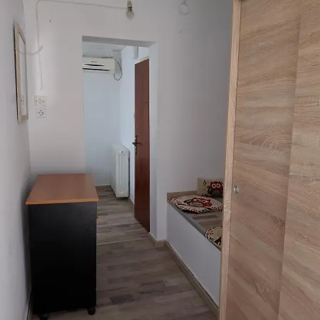 Sky Line Center F 아이기오