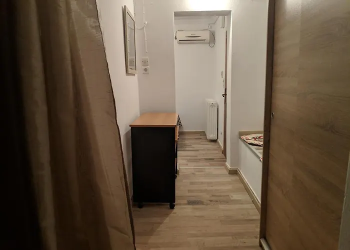 Sky Line Center F Appartement